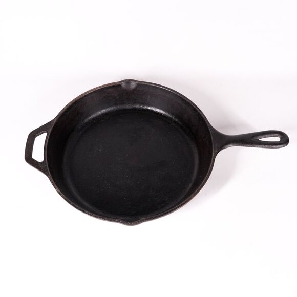 Lodge Cast Iron Skillet 10" Frying Pan Camping Cookware Camper Cooking Black - Picture 1 of 6